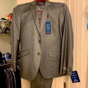 Kenneth Cole three piece suit (New with tags)
